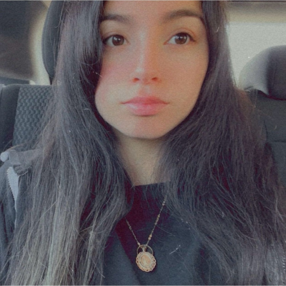 Meet your Posher, Angelica